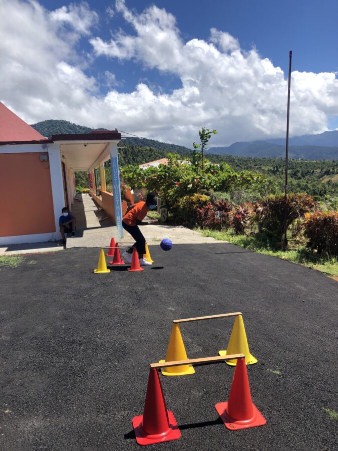 Bericht Woche 1 (19. – 26.2.22) : Vorprojekt „Weiterentwicklung vom Sportunterricht an Sekundarschulen in Dominica“