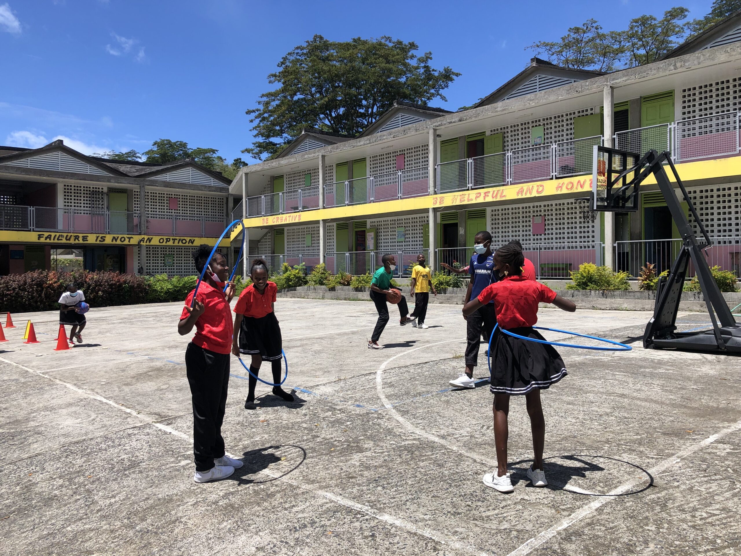 Bericht Woche 4 (14. – 18.3.22) : Vorprojekt „Weiterentwicklung des Sportunterrichts an Sekundarschulen in Dominica“